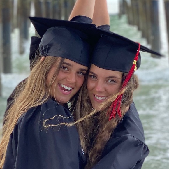 Meet your Posher, Ally - Picture 5 of 7